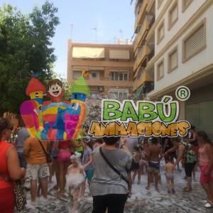 Disfruta con la fiesta de la espuma en Alicante