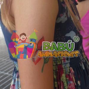 Tatuaje en taller de ocio infantil
