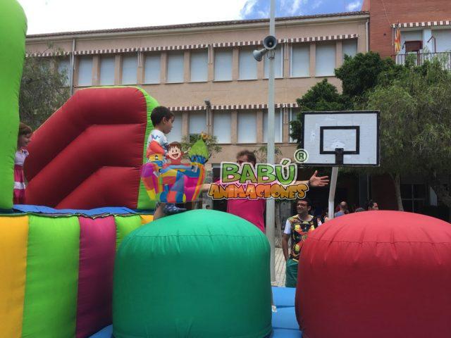 Hinchable saltabolas wipeout.