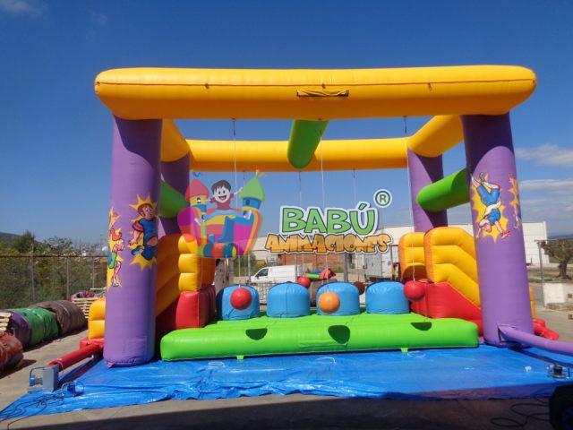 Castillo hinchable Grand Prix Barriles locos