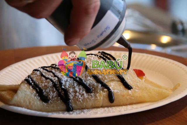 Crepes con nata y chocolate